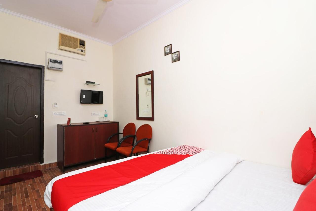 Oyo 14179 Panchvati Hotel Dehradun Ngoại thất bức ảnh